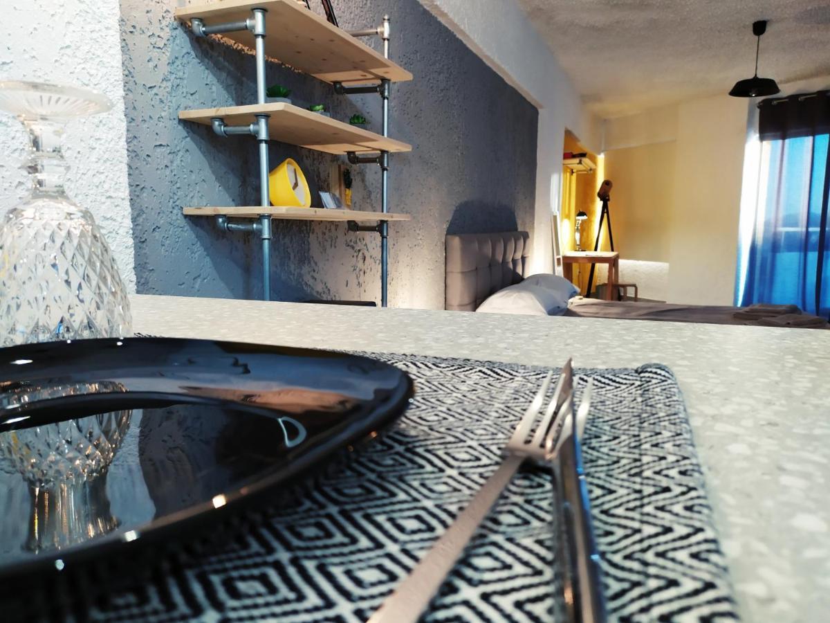 21 Suites Deluxe Stay Near The Airport Markopoulo Mesogaias Luaran gambar